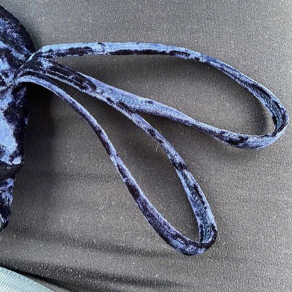 New Wolf & Whistle Velvet Strappy Bikini Top - Picture 7 of 10